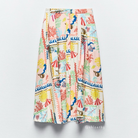 Zara 2-piece PATCHWORK PRINT TOP and PATCHWORK PRINTED CAPE SKIRT - Picture 6 of 11